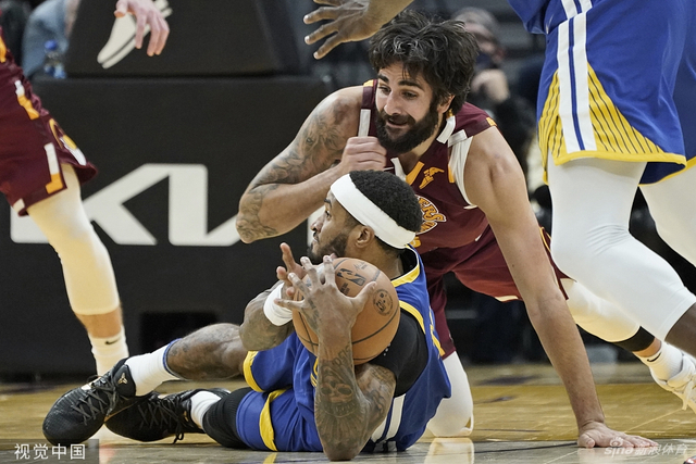 他在多个重 他在多个重